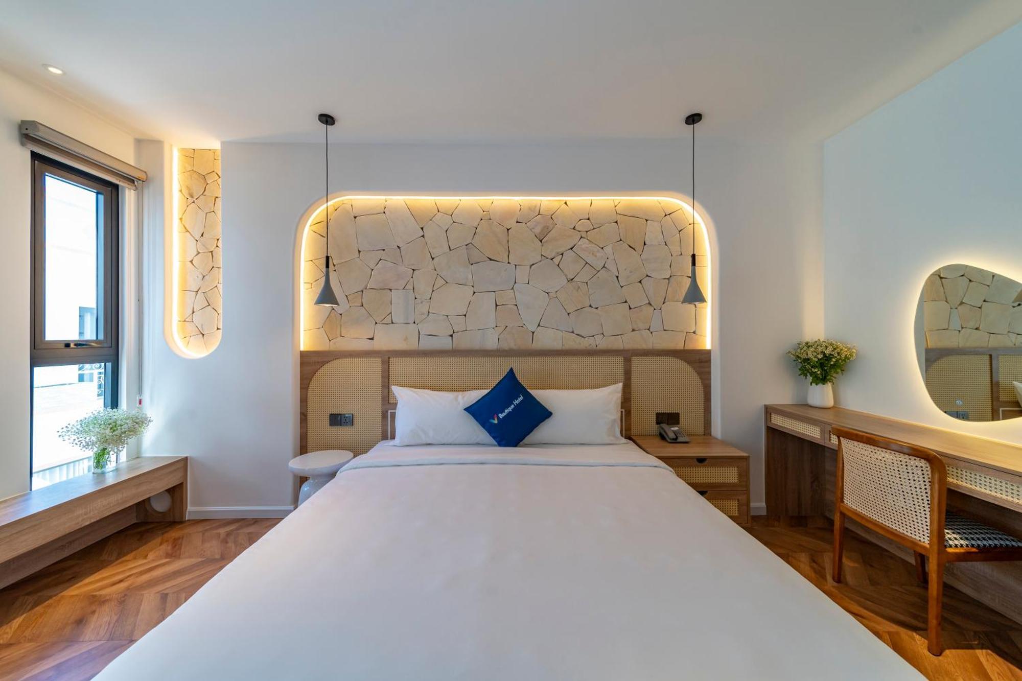 V Boutique Hotel - Complimentary Refreshments Вунгтау Экстерьер фото