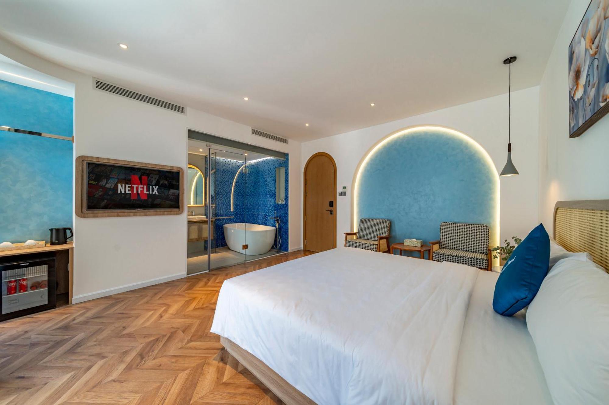 V Boutique Hotel - Complimentary Refreshments Вунгтау Экстерьер фото